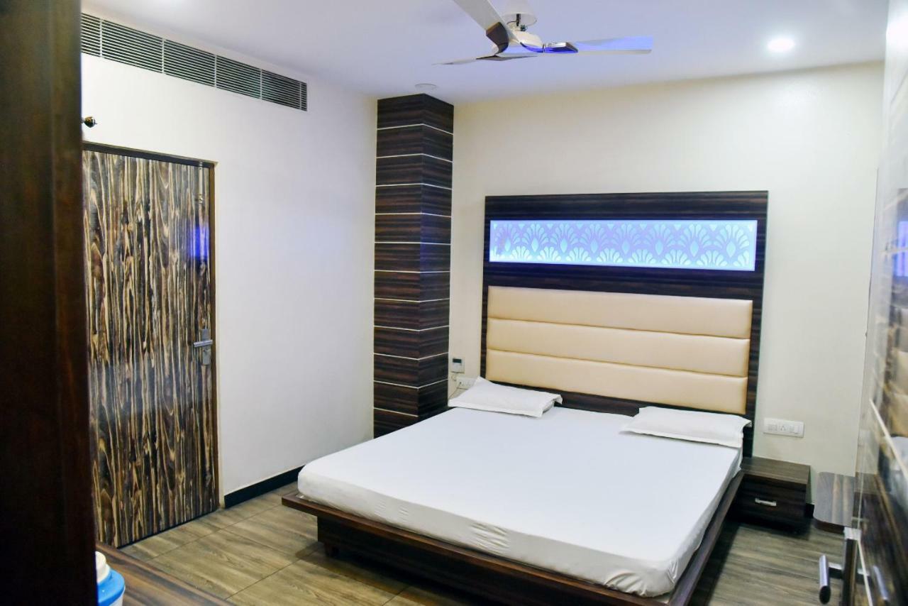 Hotel Midtown & Restaurant Jhunjhunu Exteriér fotografie